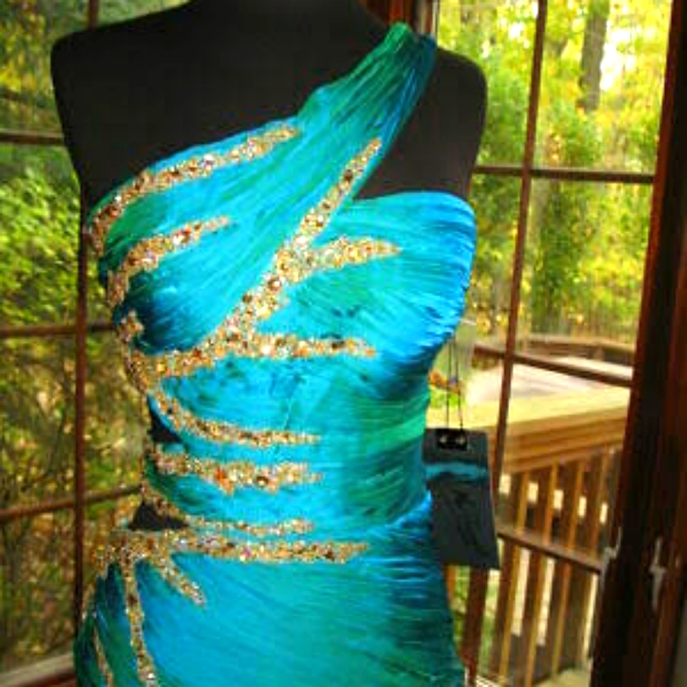 Mac Duggal Sz 12 peacock pageant gown